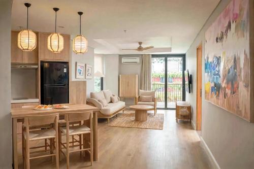 Downtown Kuta Apartment | 3-Bedroom Garden Suite by Pandawa