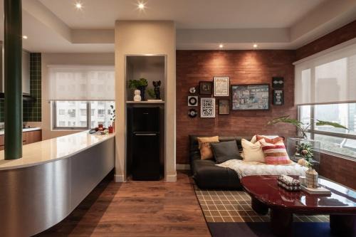 Jakarta Apartment | 3BR Cozy City View CBD Sudirman Park Apartment, New York Artist Design
