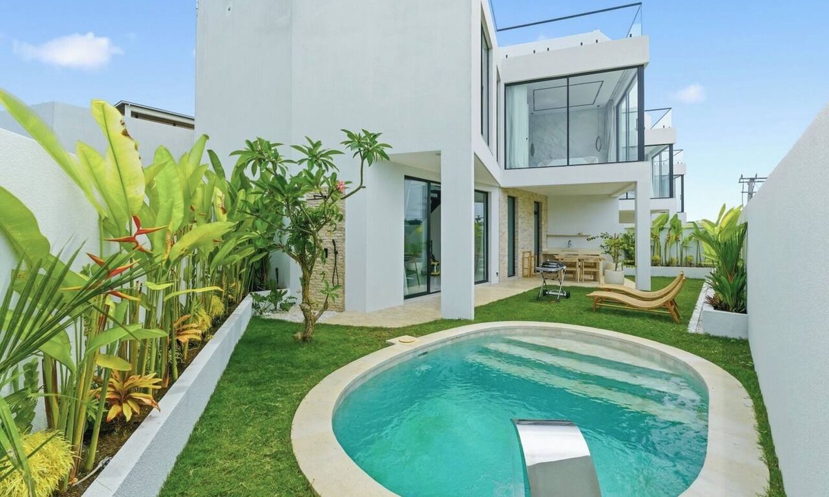 Kutuh Villa | 3BR Private Pool Villa in Nusa Dua Near Pandawa Beach