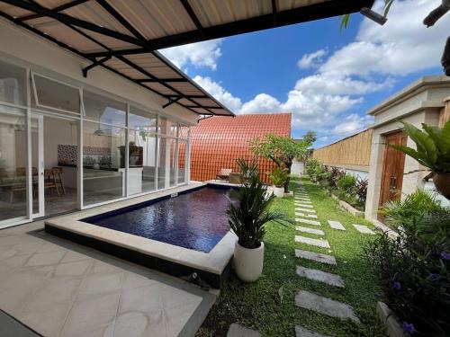 Seseh Villa | 4 BR Cozy Munggu Villa with Private Pool