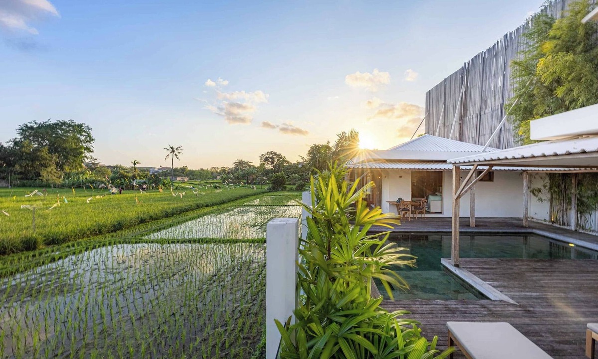Umalas Villa | Amazing Rice-Field VIEW 3BR Villa 9px Next To Canggu