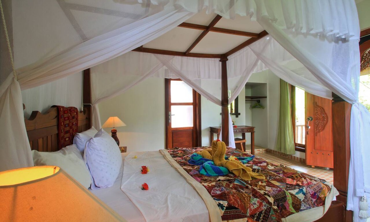 Amed Hotel | Amed Harmony Cafe and Bungalows