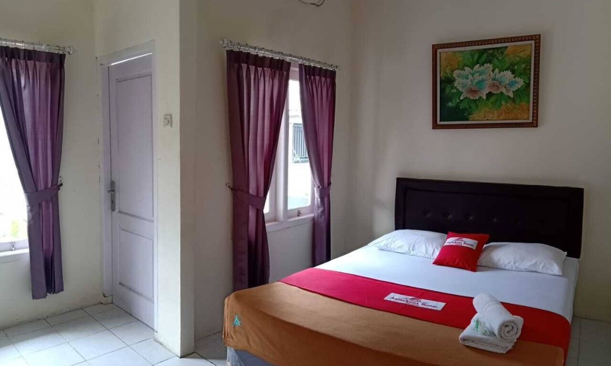 Megamendung Hotel | Aqilakost Gadog Puncak Bogor