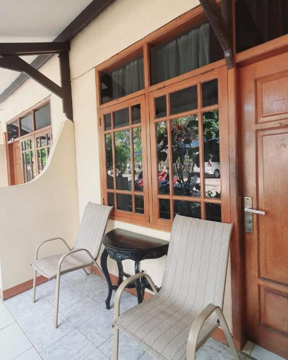 Cisarua Hotel | Aries Biru Hotel & Villa