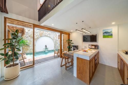 Kerobokan Villa | Bali Dream - Secluded Pool Villa near Popular Spots