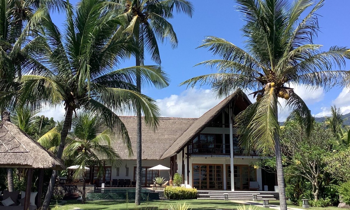 Gerokgak Villa | Beachfront Vacation Villa