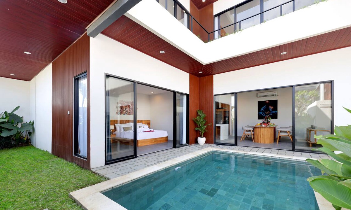 Kesiman Villa | Beachside Luxury 3BR Tropical B