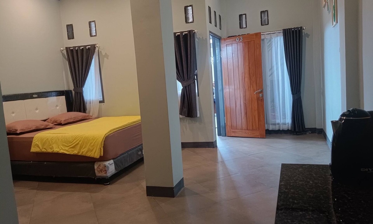 Sumbawa Besar Hotel | Capital O 93118 Asera Homestay