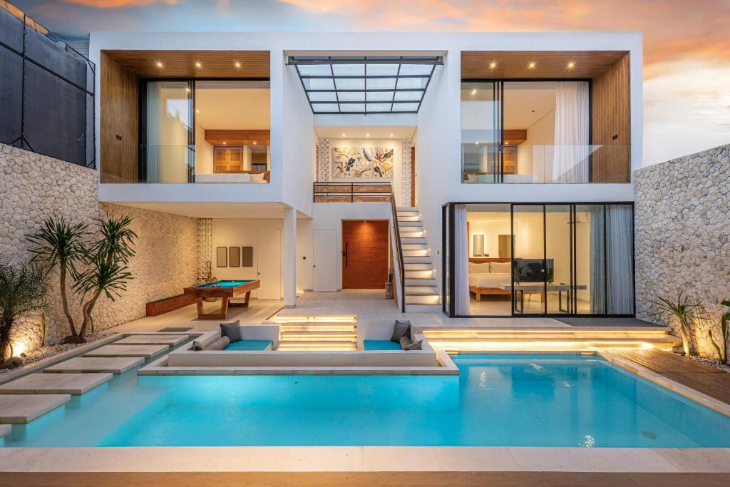 Cemagi Villa | Casa Cemagi by Orivista-LUX 3BR Tropical, 2 Min to Beach