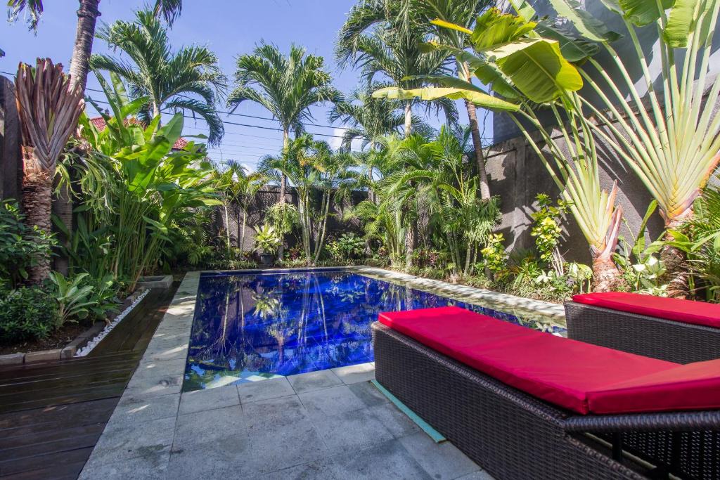 Sunset Road Villa | CASA PINARAK 1 I 3BR Private Villa near Seminyak