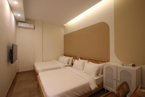 Lubuk Baja House | Casabella 1BR 101, Walk 5 min to Grand Batam Mall