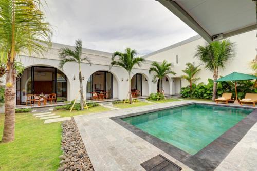 Beraban Villa | Close to Beach Paddy View 6BR Villa with Billiard