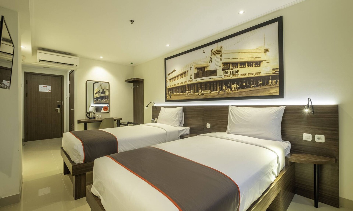 Astana Anyar Hotel | Collection O Hotel Pasar Baru Heritage