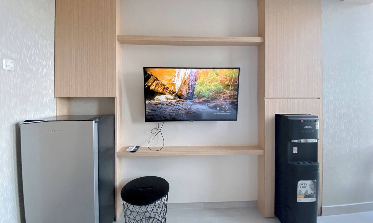 Jatingaleh Apartment | Comfortable And Modern Studio At Apartment The Alton