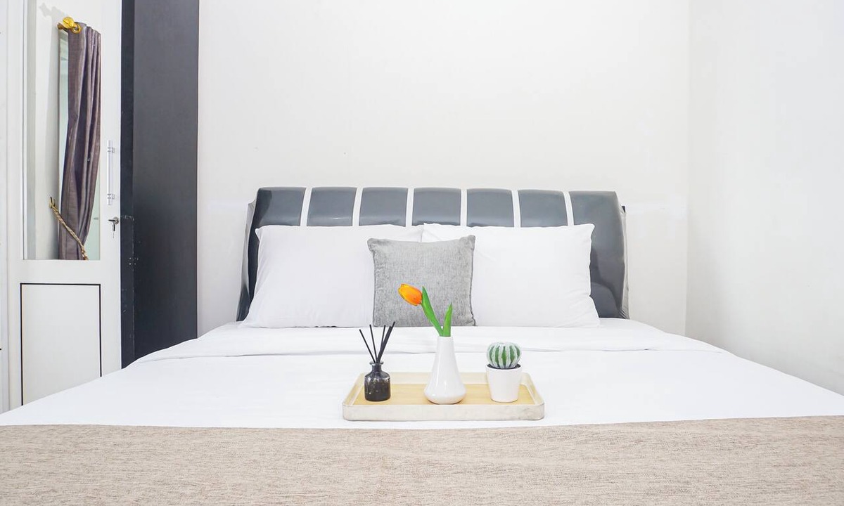 Depok Apartment | Comfortable Living In Studio Room At Apartment Margonda Residence 3