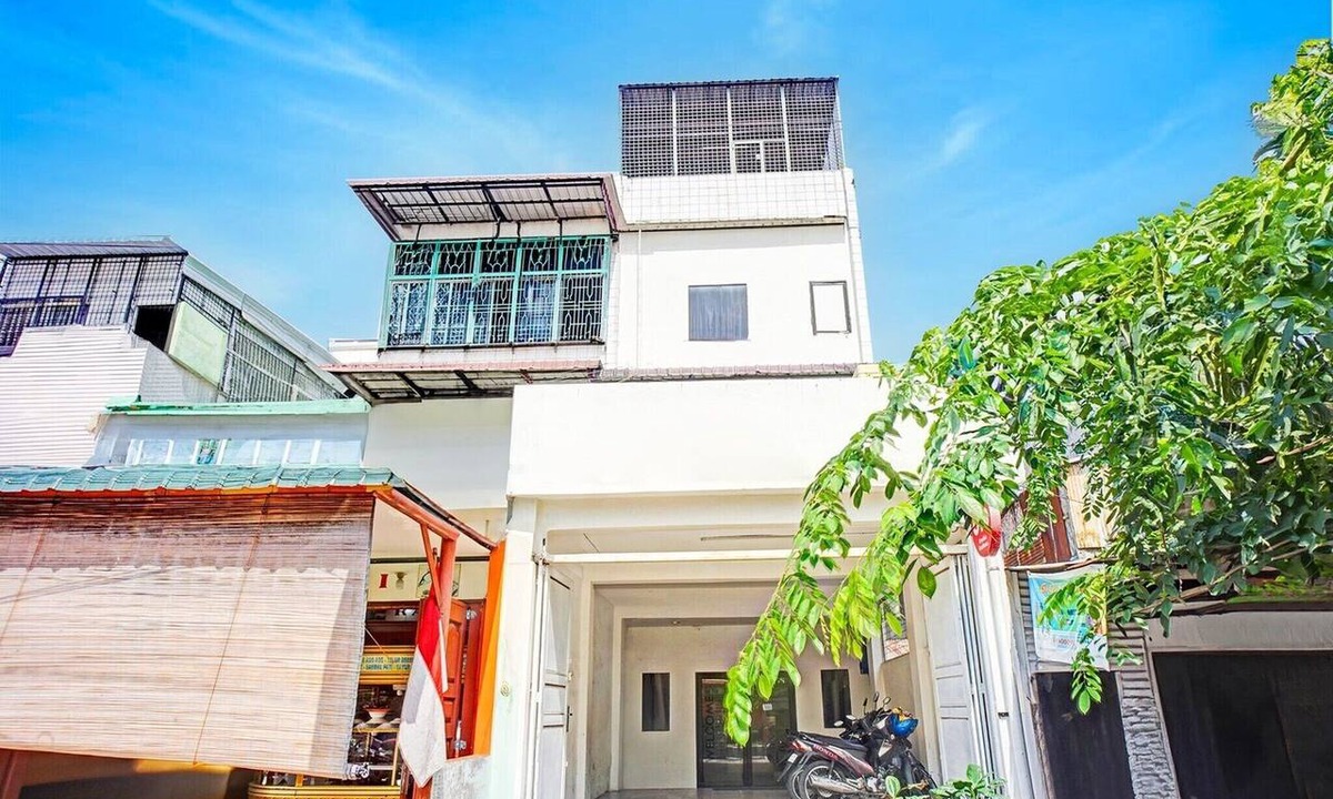 Medan House | Cozy Double Escape W/Free WiFi and Parking