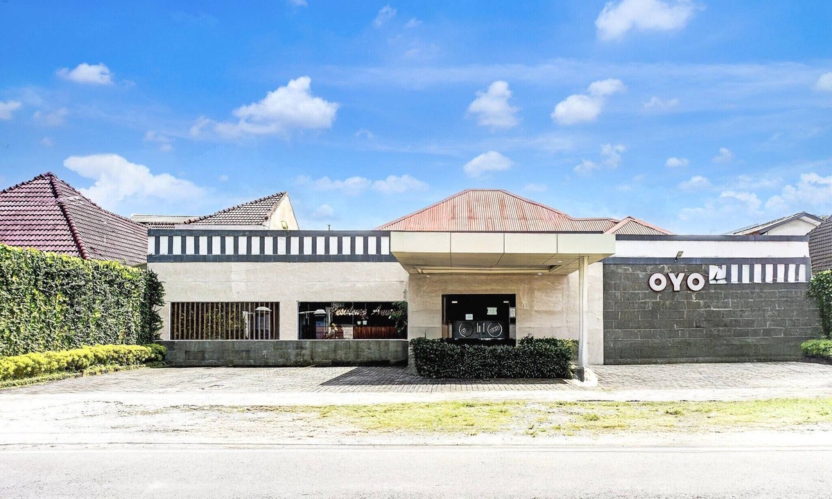 Medan House | Cozy Double Escape W/Free WiFi and Parking