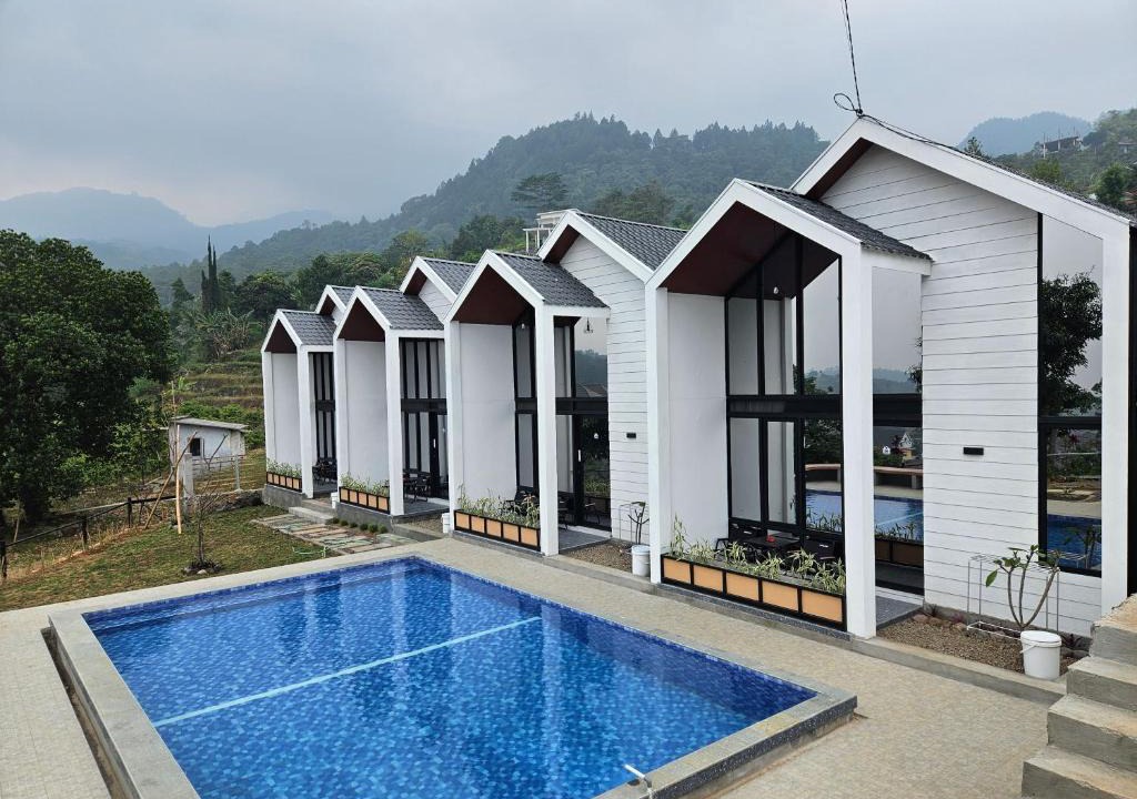 Pacet Other | D cabin pacet