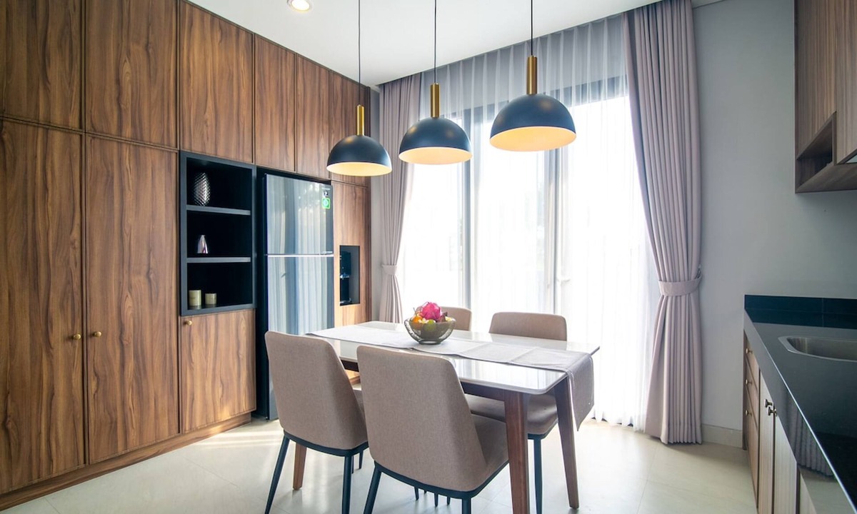 Kediri Villa | De'Kunyit Villa ·Stylish,modern design near beach