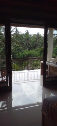 Petulu House | DEKADA House