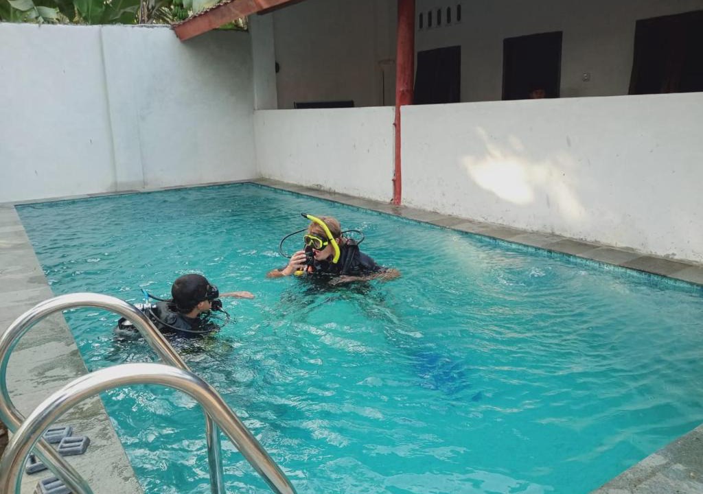 Labuhan Lombok House | East Lombok Dive Hotel - Rooms on the beach with seaview