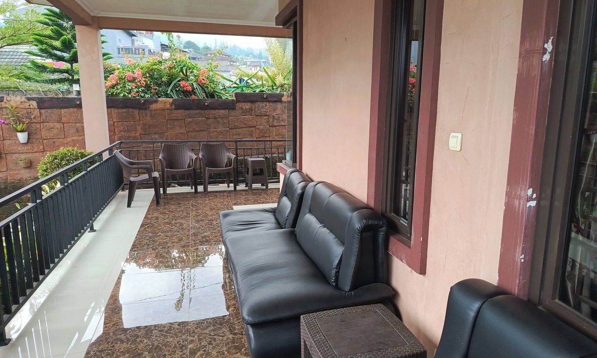 Ciloto Villa | F One Village