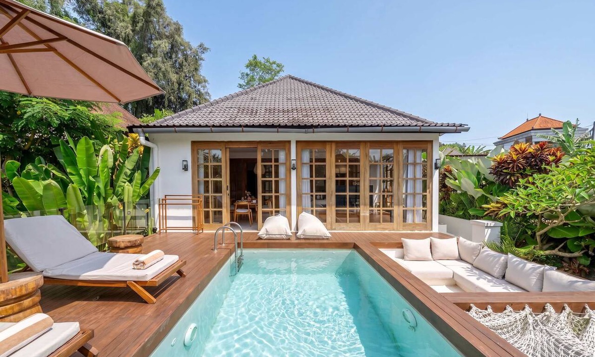 Sayan Villa | Garden Heights by EVD