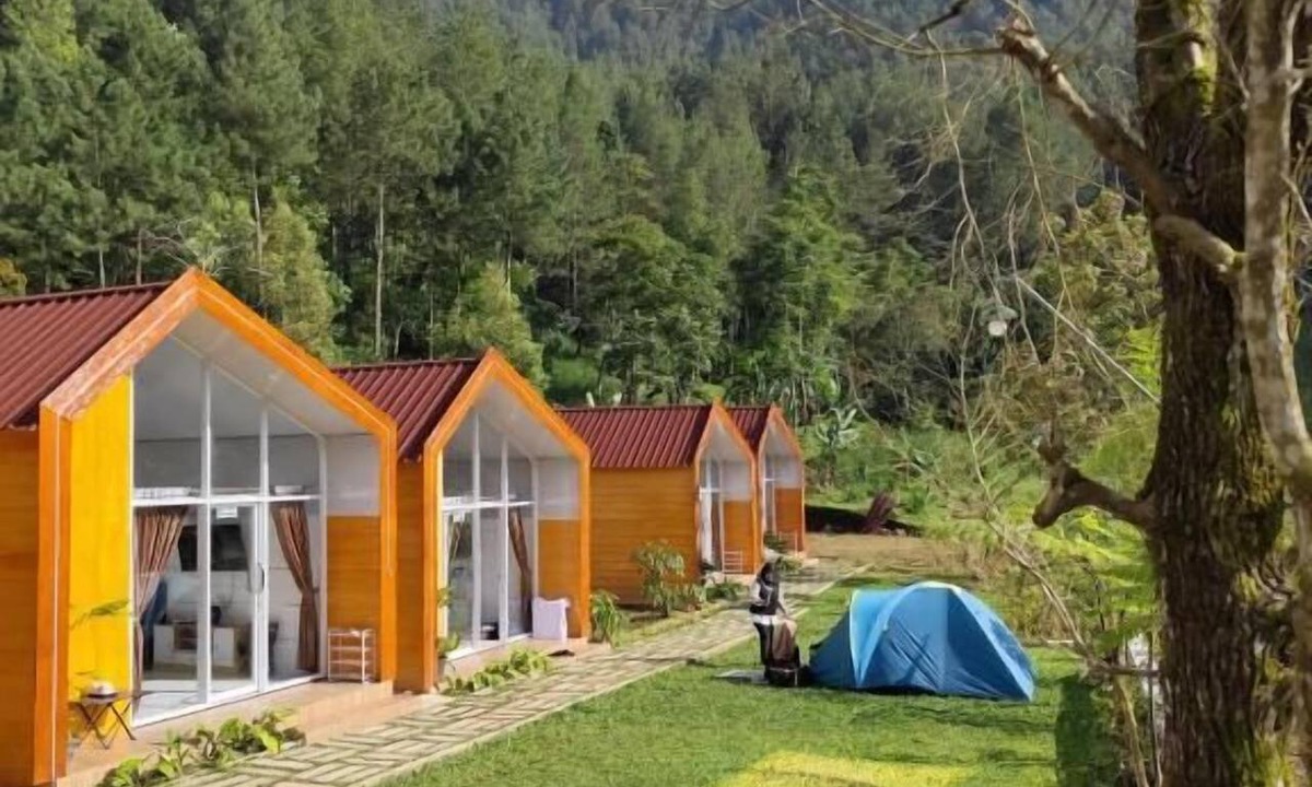 Hargomulyo Villa | Glamping Azalea Tawangmangu