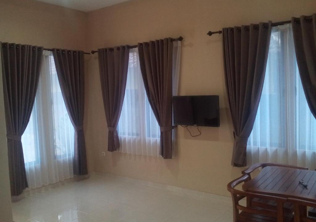 Oro Oro Ombo House | Griya Alpha Villa