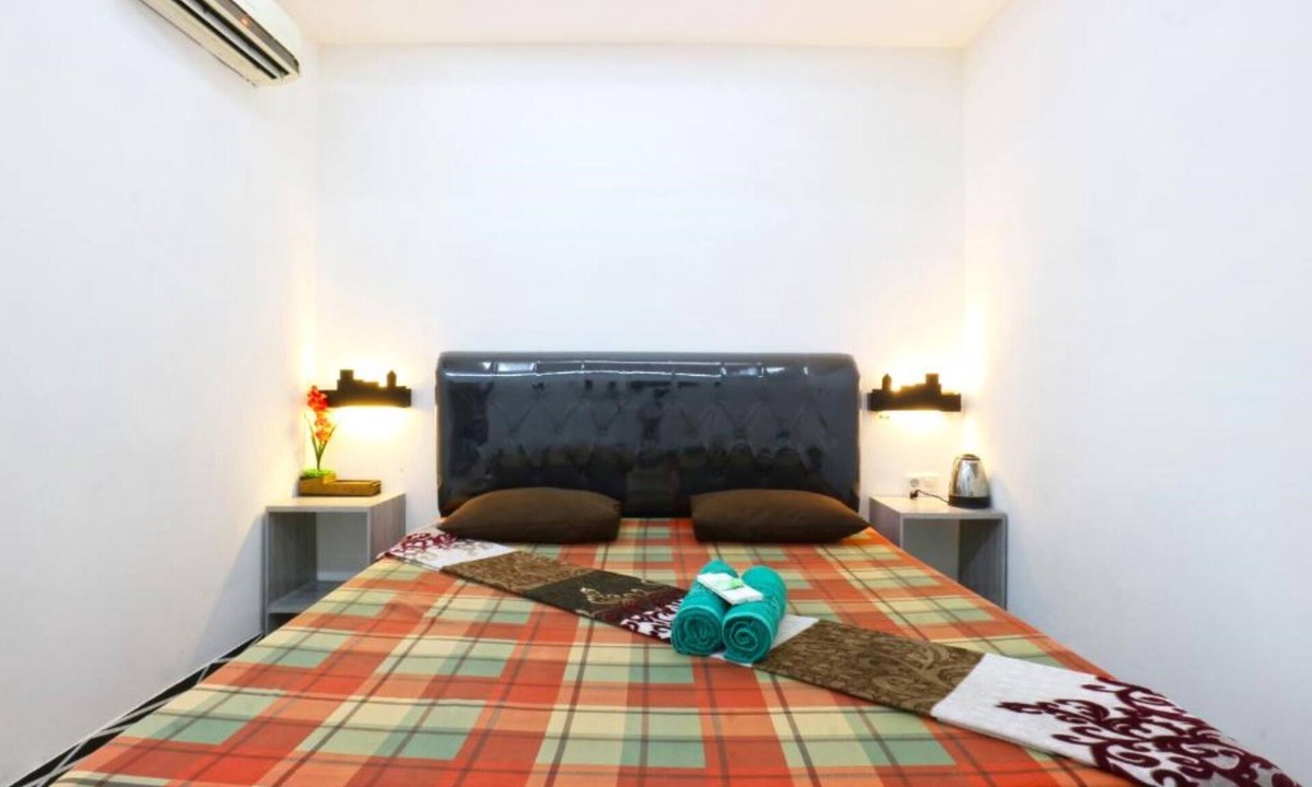 Jakarta Utara House | Habibah Syariah Hotel