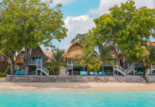 Mushroom Bay Resort | Hai Tide Beach Resort