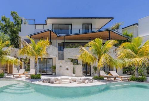 Uluwatu Villa | Highest Top ocean view villa of Uluwatu, Cinema, Gym, Sauna