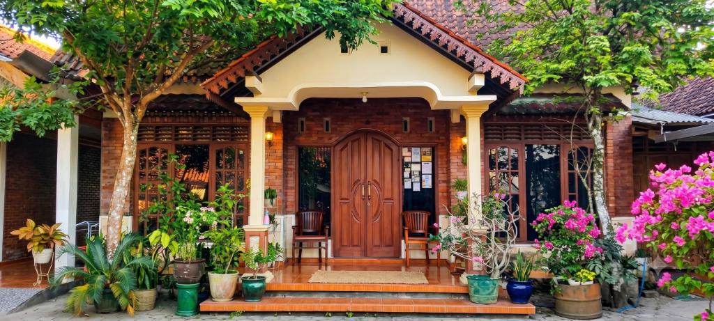 Borobudur House | Homestay Syariah Melati Borobudur