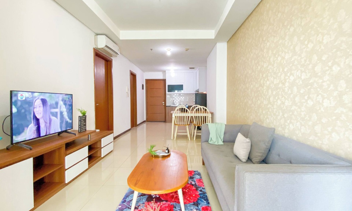 Pluit Apartment | Homey And Comfort 2Br Green Bay Condominium Apartment