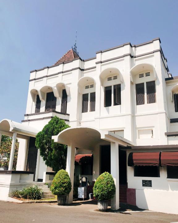 Semarang Hotel | Hotel Candi Baru