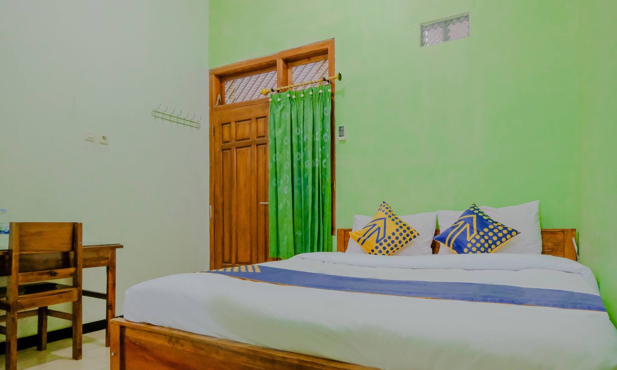 Kediri Hotel | Hotel O Family Residence