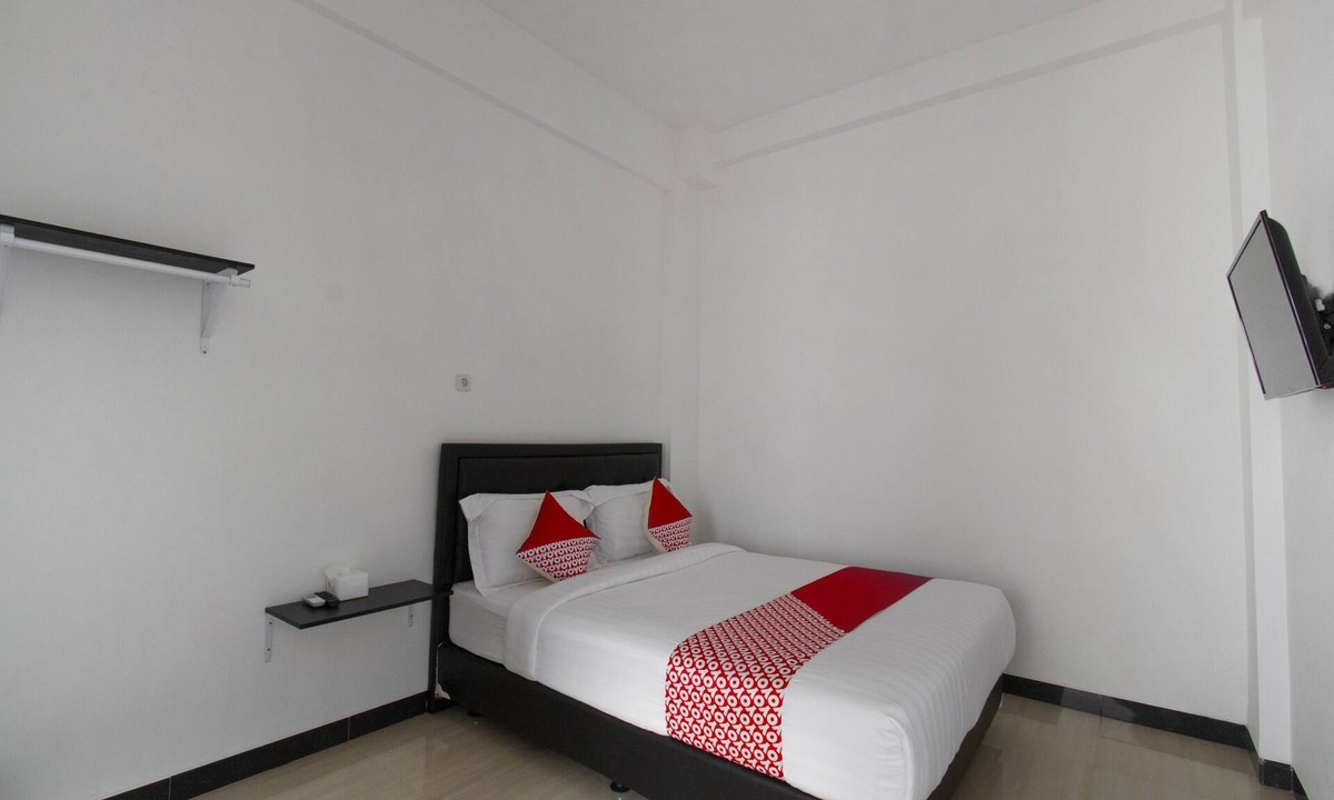 Kalangbret Hotel | Hotel O Forrest’inn