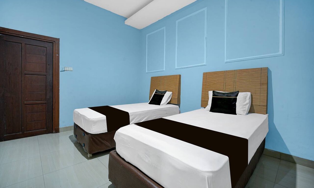Makassar Hotel | Hotel O near Primaya Hospital formerly
