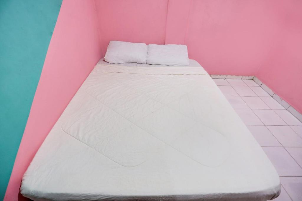 Lubuk Baja Hotel | Hotel O Solo Baru Homestay Syariah