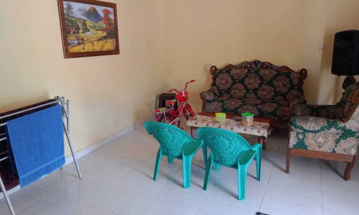Wainapal Hotel | Hotel O Wisma Nadira Near SPBU PT. Trijaya Pugung PENENGAHAN