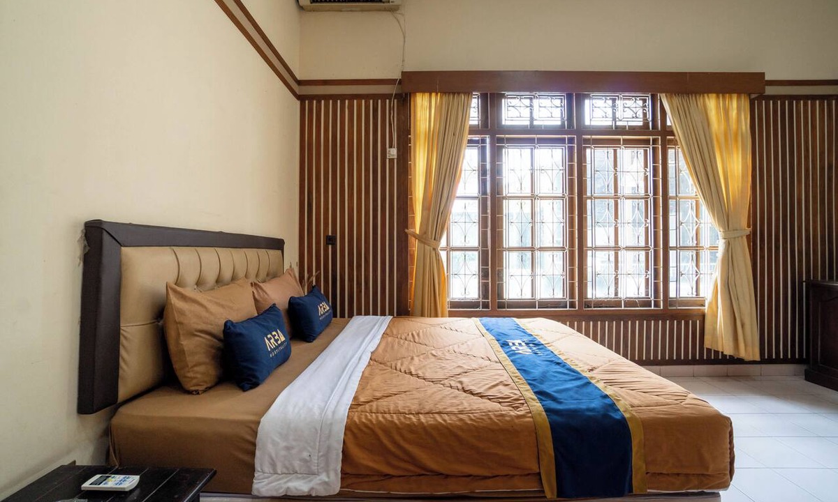 Ragunan Hotel | Hotel Tobana Pejaten House by ARBA