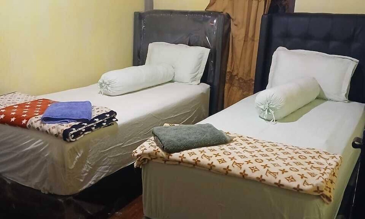 Bawomataluo Bed & Breakfast | KeyHole Surf House
