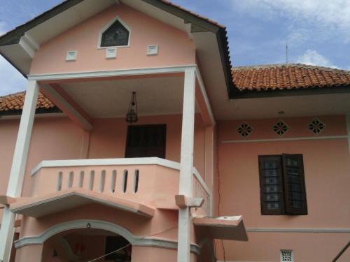 Surabaya House | Kost 48 Surabaya