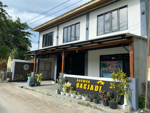 Krui House | Krui Saejadi Surf and Stay
