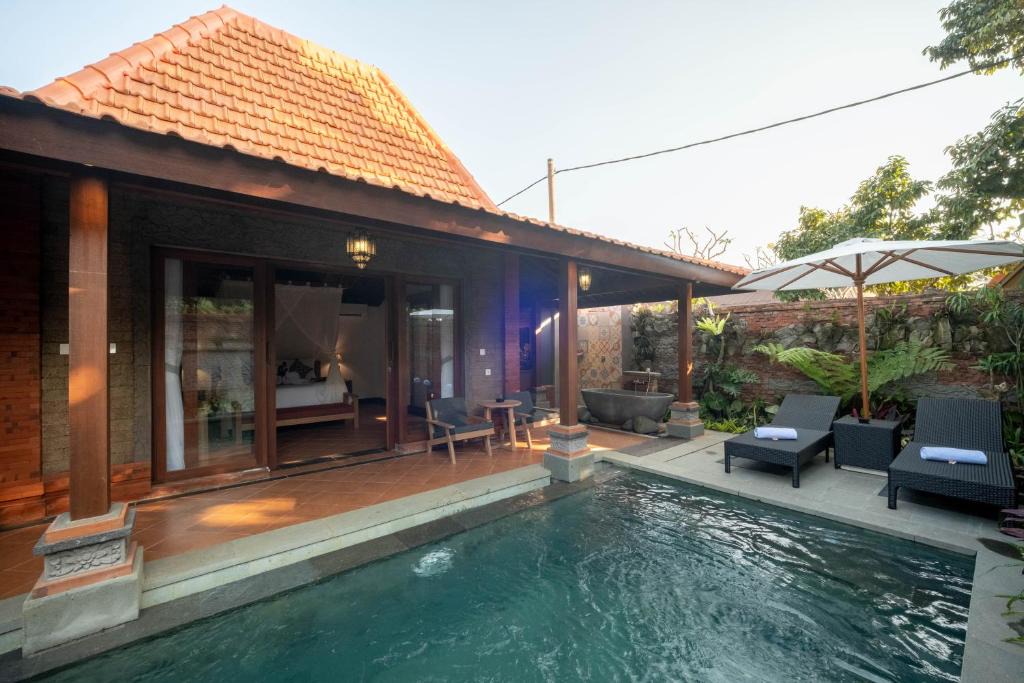 Kedewatan Villa | Lakshmi D Ubud Villa