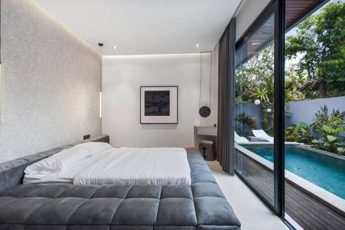 Tumbak Bayuh Villa | Luxurious 2 Bedroom Villa Noir