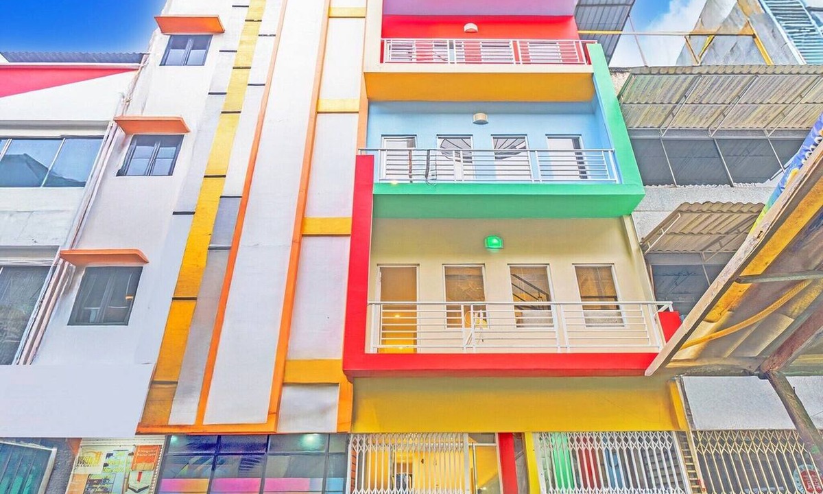 Old Jakarta House | Luxury Deluxe DBL Retreat W/Free WiFi and Parking