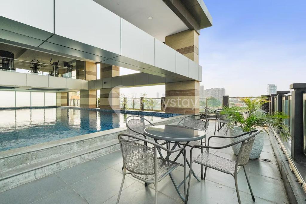 Jakarta Apartment | Magnolia by Kozystay - Kebon Jeruk
