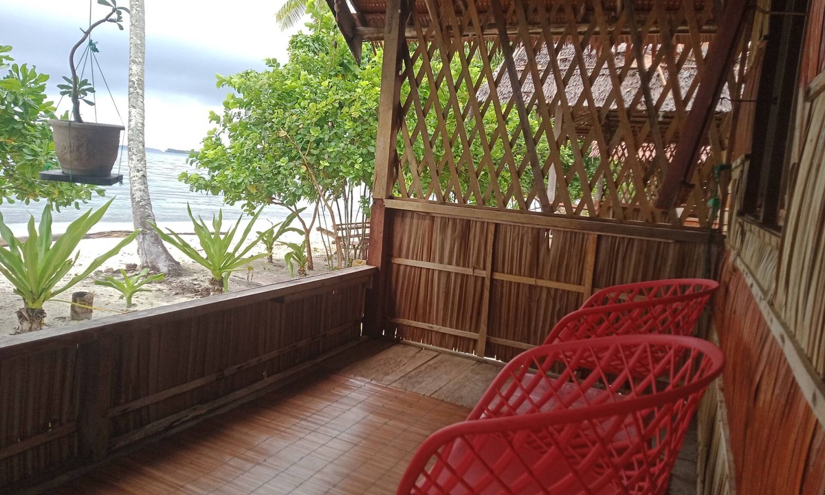 Pulau Fam House | marine homestay