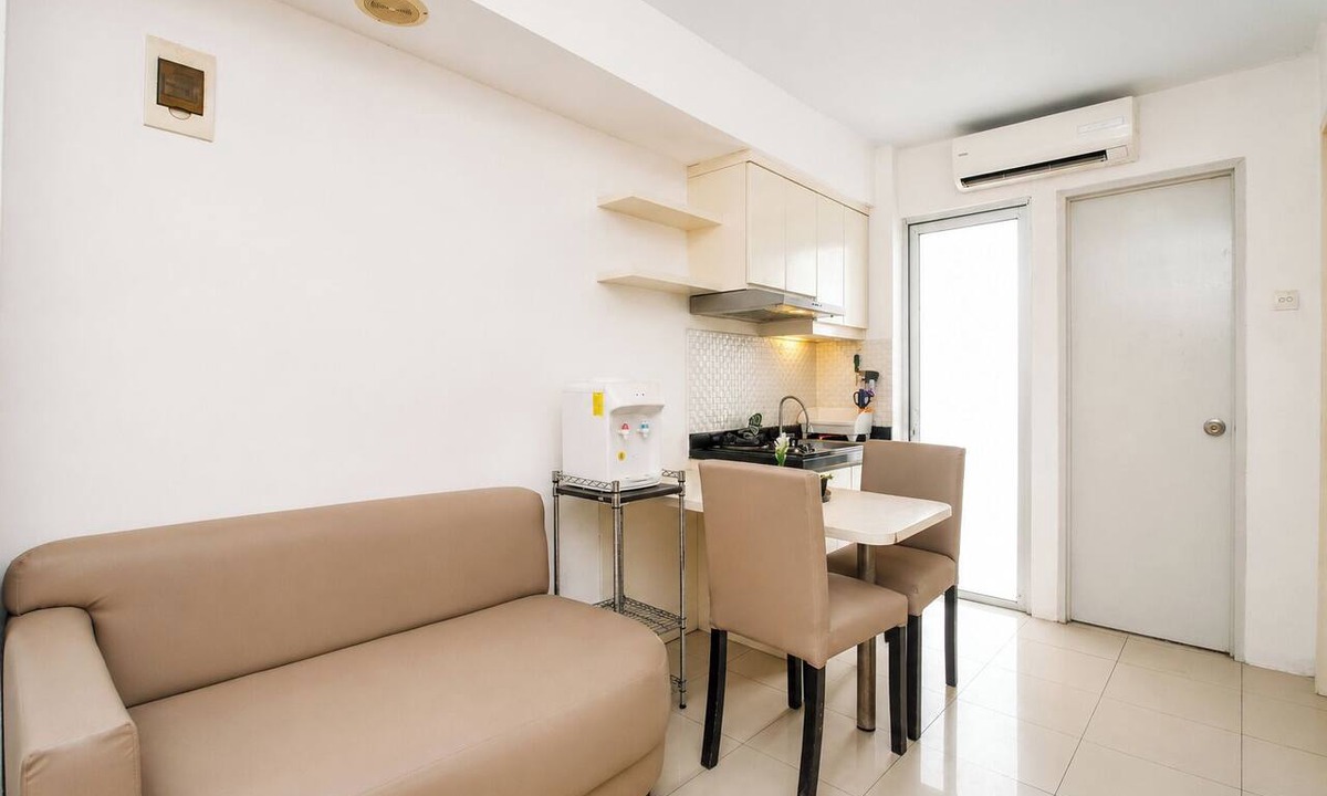 Jatinegara Apartment | Modern And Comfy 2Br At Apartment Bassura City Near Mall